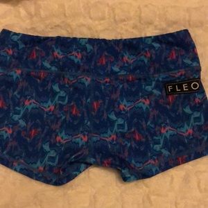 FLEO size medium shorts